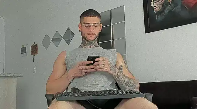  jamesleandros1 online show from 03.01.25