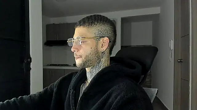  jamesleandros1 online show from 09.10.25