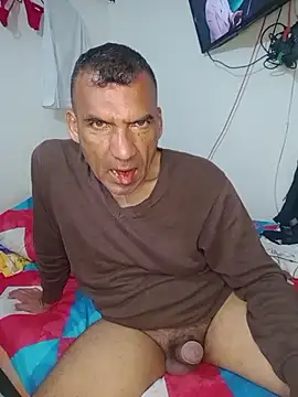 Daddy1972 online show from 10.28.25