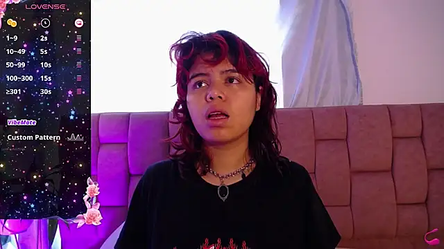 Snapshot of SabinaMerchetti chatting on 12.04.24 SabinaMerchetti online show from 12.04.24