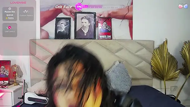 Snapshot of SabinaMerchetti chatting on 10.17.25 SabinaMerchetti online show from 10.17.25