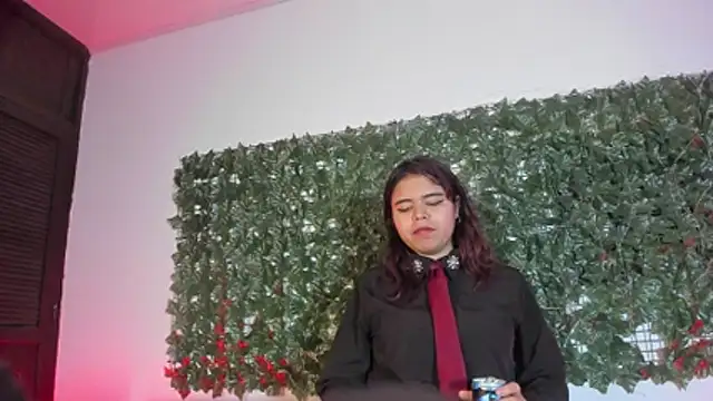 Snapshot of SabinaMerchetti chatting on 02.10.26 SabinaMerchetti online show from 02.10.26