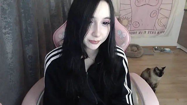 Snapshot of Holy420lolii chatting on 02.06.25 Holy420lolii online show from 02.06.25