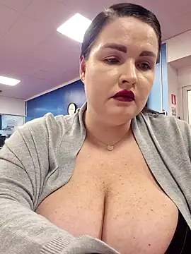 Snapshot of GeorgiaLerox chatting on 01.16.26 GeorgiaLerox online show from 01.16.26