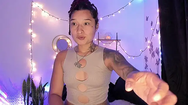 Snapshot of Eva_Lee_ chatting on 02.12.25 Eva Lee online show from 02.12.25