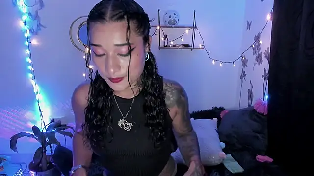 Snapshot of Eva_Lee_ chatting on 03.13.25 Eva Lee online show from 03.13.25