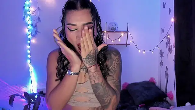 Snapshot of Eva_Lee_ chatting on 03.14.25 Eva Lee online show from 03.14.25