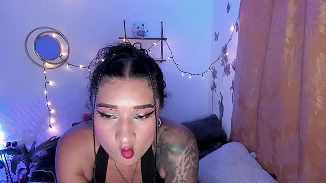 Snapshot of Eva_Lee_ chatting on 03.18.25 Eva Lee online show from 03.18.25