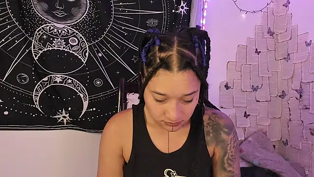 Snapshot of Eva_Lee_ chatting on 09.11.25 Eva Lee online show from 09.11.25