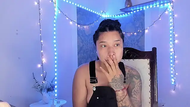 Eva Lee  online show from 03.15.26