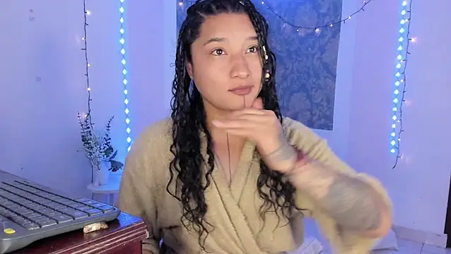 Eva Lee  online show from 03.31.26