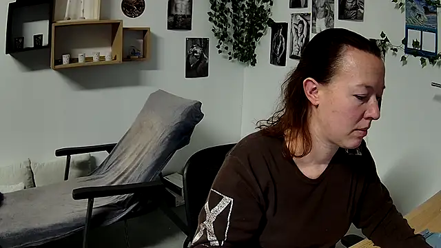 Snapshot of AnyaKrey@xh chatting on 01.20.25 AnyaKreyxh online show from 01.20.25