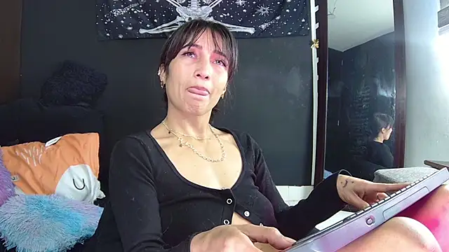 EvangelineCors online show from 11.07.25