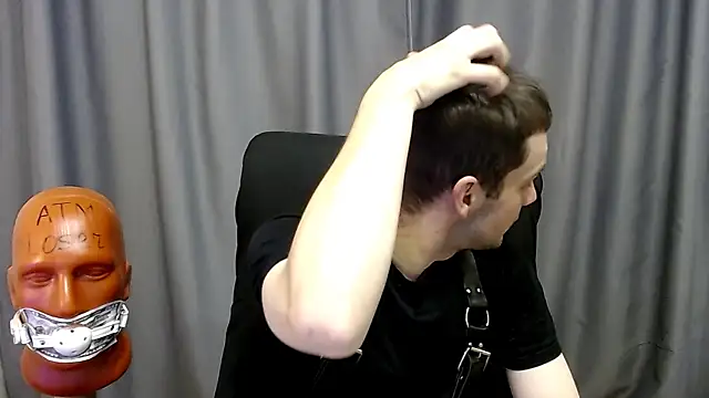 Snapshot of _Damien_thorn_ chatting on 09.13.25 Damien thorn online show from 09.13.25