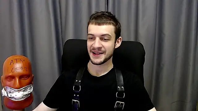 Snapshot of _Damien_thorn_ chatting on 09.21.25 Damien thorn online show from 09.21.25