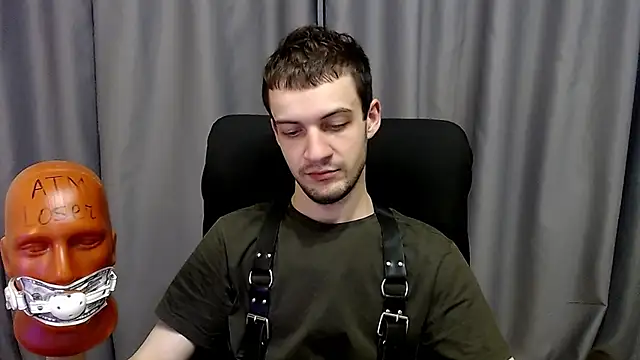 Snapshot of _Damien_thorn_ chatting on 09.25.25 Damien thorn online show from 09.25.25