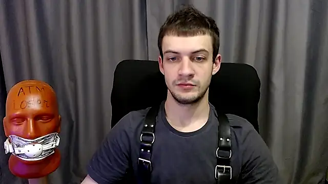 Snapshot of _Damien_thorn_ chatting on 10.03.25 Damien thorn online show from 10.03.25