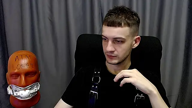 Snapshot of _Damien_thorn_ chatting on 10.07.25 Damien thorn online show from 10.07.25