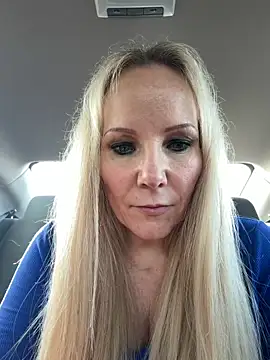 Sexual Lovable Doll online show from 02.03.26