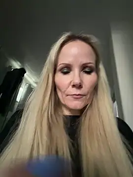 Sexual Lovable Doll online show from 02.13.26