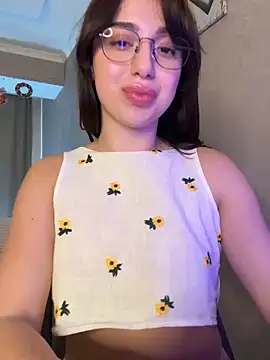 Tasty Nora online show from 02.04.25