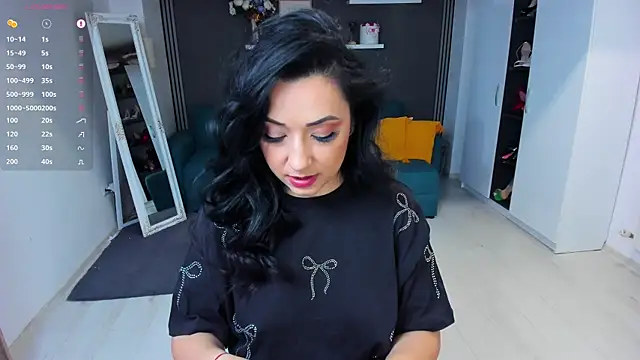 Snapshot of Christall_StarXX chatting on 11.26.25 Christall StarXX online show from 11.26.25