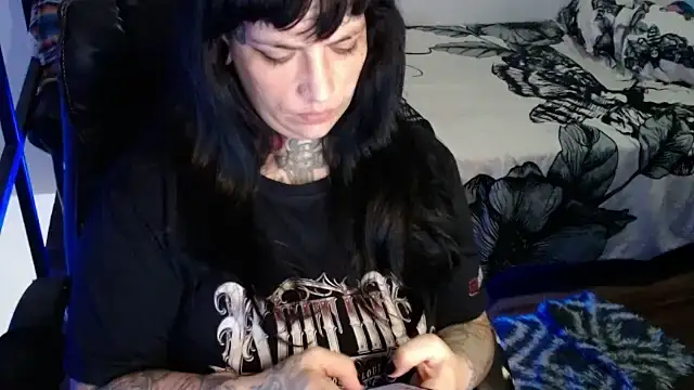 VampGirl1 online show from 02.14.25