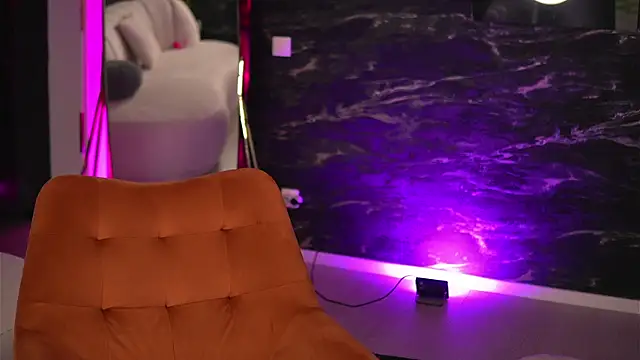 EllenKarter online show from 03.18.25