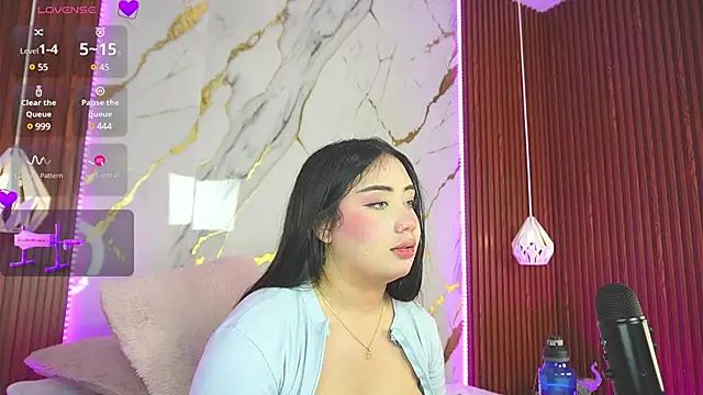 haylie  online show from 01.31.25