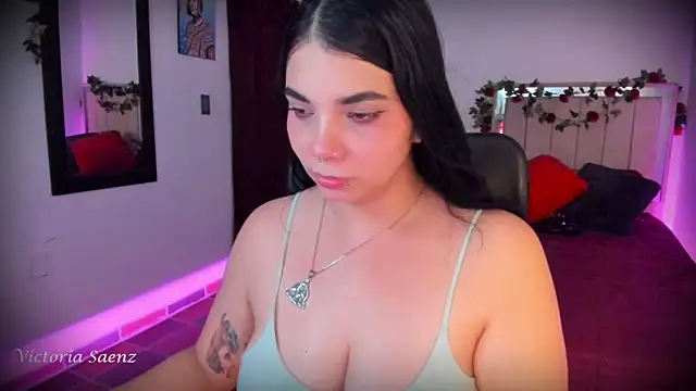 victoriaasaenz  online show from 03.05.26