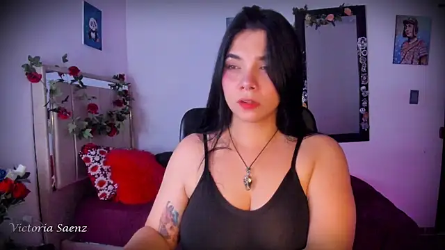 victoriaasaenz  online show from 06.26.26