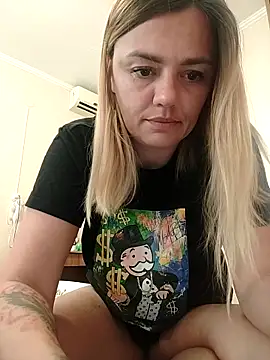 KrissSexi online show from 09.24.25