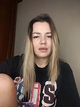 KrissSexi online show from 12.21.25