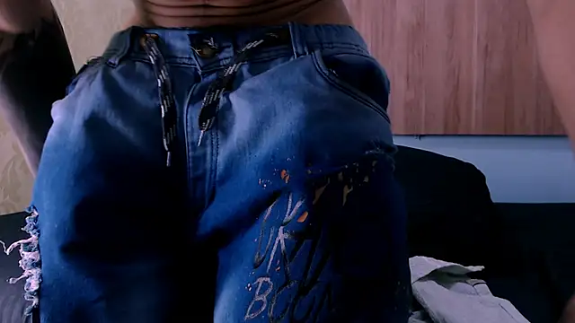 AlbertBernal69 online show from 02.03.25