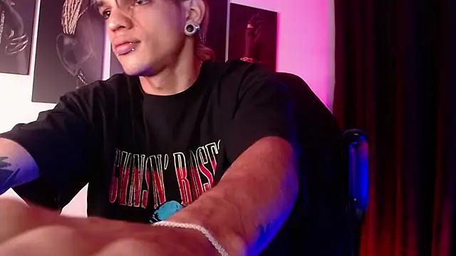 AlbertBernal69 online show from 11.13.25