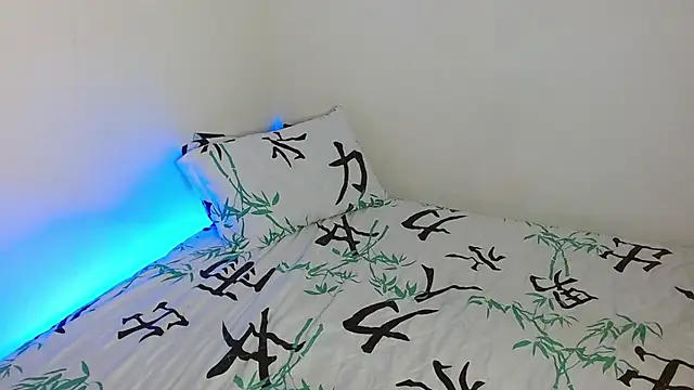 Mehottie29 online show from 12.23.24