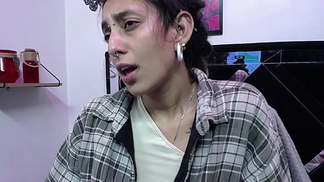 Snapshot of ORIANNA_BODMOD chatting on 01.31.25 ORIANNA BODMOD online show from 01.31.25