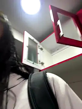 ZiaCalifa online show from 11.18.25