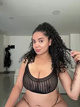 Mariecurl online show from 03.07.26