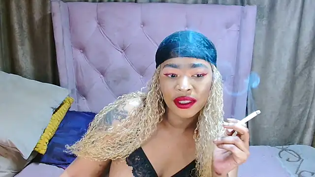 Snapshot of AFRICANGODDESSXXX chatting on 10.23.25 AFRICANGODDESSXXX online show from 10.23.25