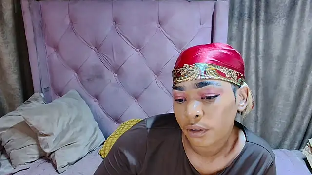 Snapshot of AFRICANGODDESSXXX chatting on 11.17.25 AFRICANGODDESSXXX online show from 11.17.25