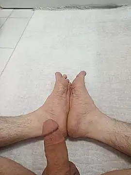 Hardapple01 online show from 03.13.25