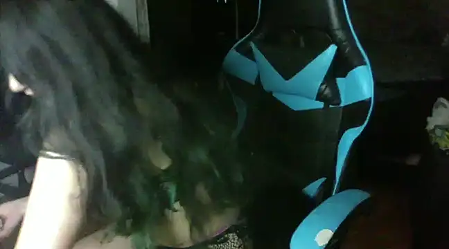 Snapshot of AngelaQueen_ chatting on 02.23.25 AngelaQueen online show from 02.23.25