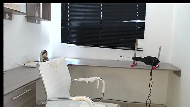 MIYESSI online show from 09.08.25