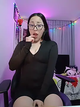 Snapshot of persefone_core chatting on 01.16.26 persefone core online show from 01.16.26