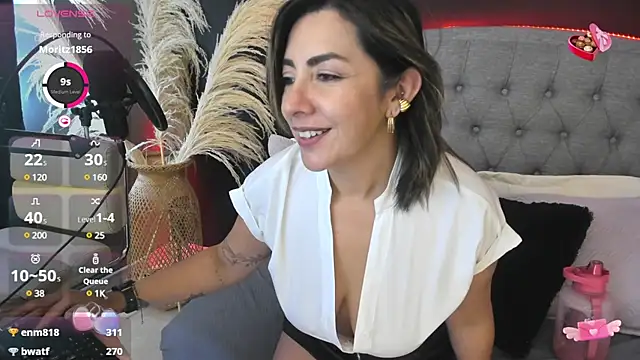 Isabella lt online show from 02.25.25