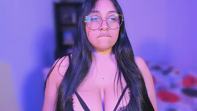 Soysofiarodrigu online show from 03.05.25