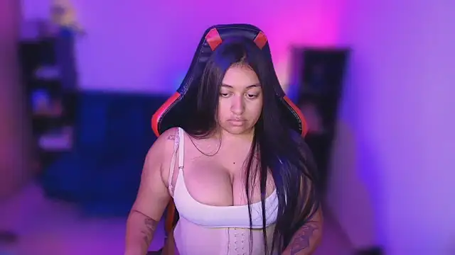 Soysofiarodrigu online show from 10.17.25