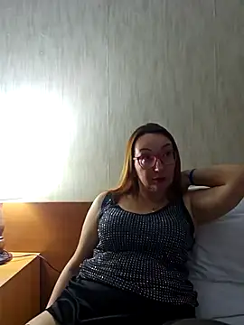 Snapshot of LybovNTV chatting on 09.21.25 LybovNTV online show from 09.21.25