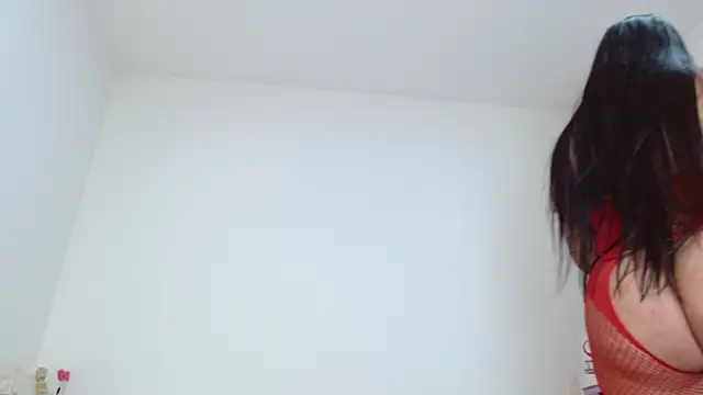 Snapshot of sashacreamy_ chatting on 12.02.24 sashacreamy online show from 12.02.24